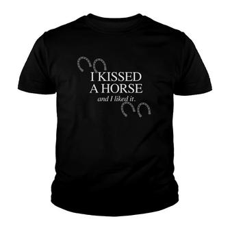 I Kissed A Horse And I Liked It Funny Horse Lover Youth T-shirt | Mazezy DE