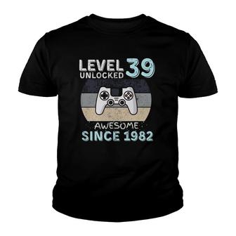 Level Unlocked 39 Awesome Since 1982 Video Gamer Birthday Youth T-shirt | Mazezy