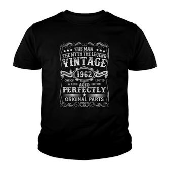 Mens 60 Years Old Gift Vintage 1962 Man Myth Legend 60Th Birthday Youth T-shirt | Mazezy