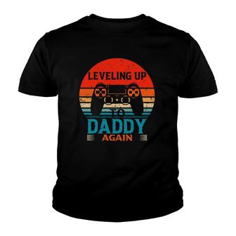 Mens Funny Leveling Up To Daddy Again Father's Day Vintage Youth T-shirt | Mazezy