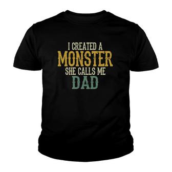 Mens I Created A Monster She Calls Me Dad Vintage Sunset Funny Youth T-shirt | Mazezy DE