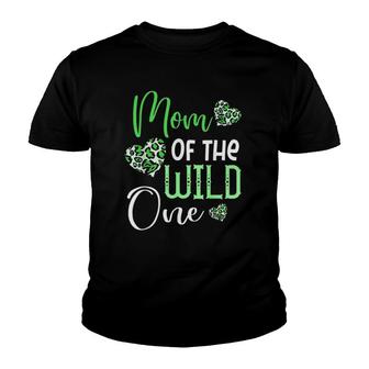 Mom Of The Wild One First St Patrick's Day Leopard Heart Mom Youth T-shirt | Mazezy
