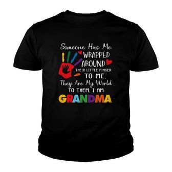 Someone Has Me Wrapped Arround Their Little Finger To Me Grandma Youth T-shirt | Mazezy