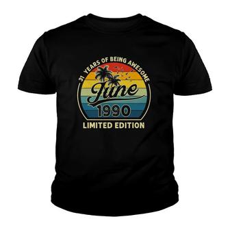 Vintage Born In June 1990 Retro 31 Years Old 31St Birthday Youth T-shirt | Mazezy
