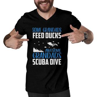 Awesome Grandads Scuba Dive Diving Grandpa Diver Funny Gift Men V-Neck Tshirt | Mazezy