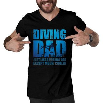 Father's Day Diver Dad Gift Idea Scuba Diving Men V-Neck Tshirt | Mazezy