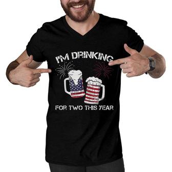 Im Drinking For Two Pregnancy 4th Of July For New Dad Men V-Neck Tshirt - Seseable
