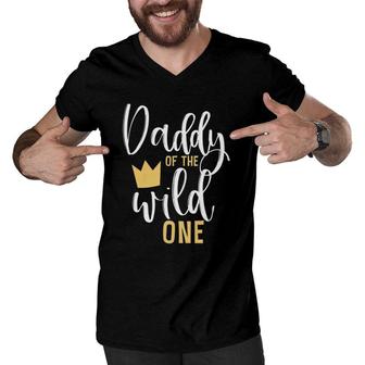 Mens Daddy Of The Wild One 1St Birthday First Thing Dad Tee Men V-Neck Tshirt | Mazezy