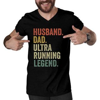 Mens Ultra Runner Gifts Men Husband Dad Vintage Trail Running Men V-Neck Tshirt | Mazezy