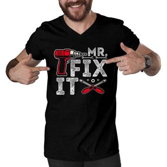 Mr Break It Mr Fix It Funny Dad & Son Matching Father's Day Men V-Neck Tshirt | Mazezy