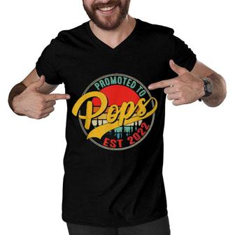 Promoted To Pops 2022 Fathers Day For New Dad Grandpa Men V-Neck Tshirt | Mazezy