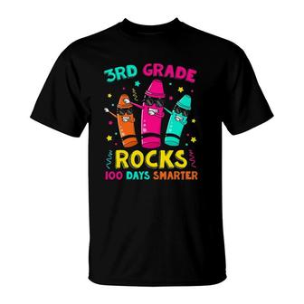 100 Days Smarter 3Rd Grade Crayons - 3Rd Grade Rocks Teacher T-Shirt | Mazezy