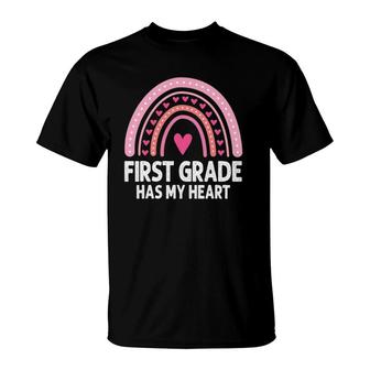 1St First Grade Has My Heart Rainbow Valentines Day Teacher T-Shirt | Mazezy