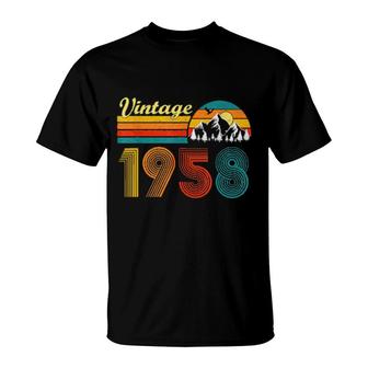 63Th Birthday 63 Years Old Retro Vintage 1958 T-Shirt | Mazezy