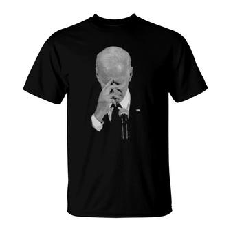 Biden When We Have An Idiot In Charge Our Allies Do Not Trust Us T-Shirt | Mazezy