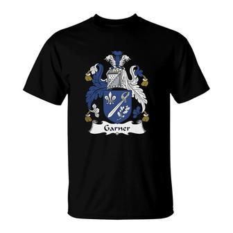 Garner Family Crest Coat Of Arms British Family Crests T-Shirt - Thegiftio UK