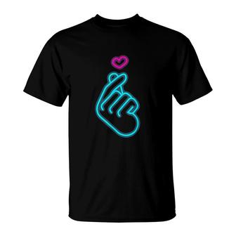 Hand Symbol Finger Heart T-Shirt | Mazezy