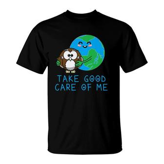 Happy Earth Day Planet Gift Idea Funny Hugging Owl T-Shirt | Mazezy CA