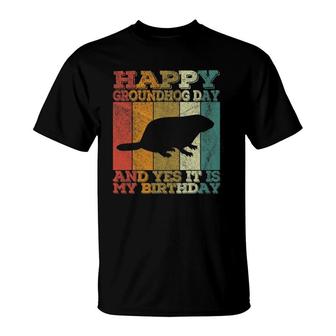 Happy Groundhog Day Birthday On February 2 Retro Vintage T-Shirt | Mazezy