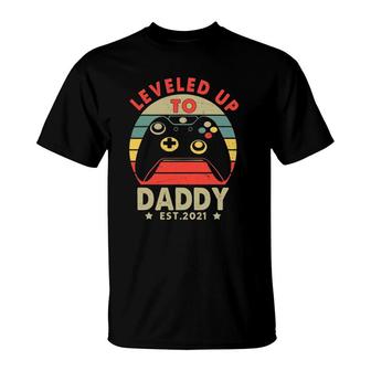 Leveled Up To Daddy 2021 Vintage Promoted To Daddy Est 2021 Ver2 T-Shirt | Mazezy