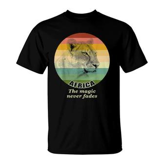 Lioness Face On Vintage Retro Sunset Magic Of Africa T-Shirt | Mazezy