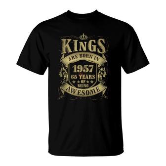 Mens 65Th Birthday Vintage Kings Born In 1957 65 Years Old T-Shirt | Mazezy