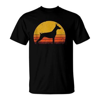 Retro Dobermann Dog Mom Dog Dad Gift Vintage Doberman T-Shirt | Mazezy
