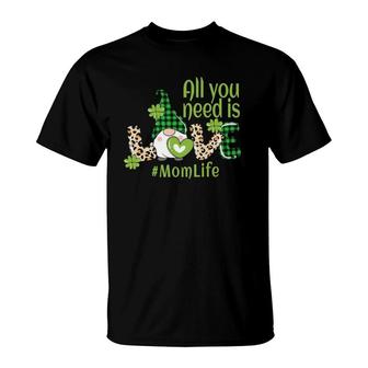 St Patricks Day Mom Life Mama Mother Cute Irish Gnome Love T-Shirt | Mazezy