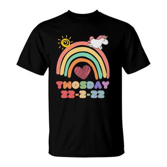 Teaching 2Nd Grade On Twosday 2-22-22 Unicorn Rainbow T-Shirt | Mazezy
