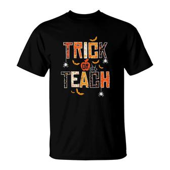 Trick Or Teach Cute Halloween Teacher T-Shirt | Mazezy