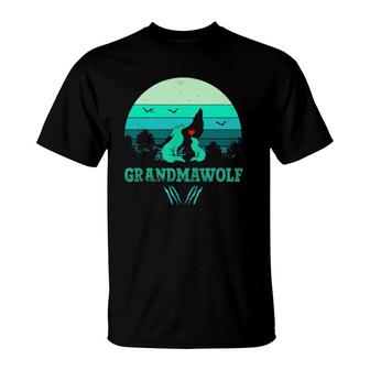 Vintage Sunset Grandmawolf - Wolf Lover Grandma Mother's Day T-Shirt | Mazezy