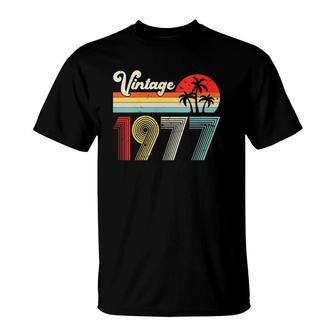 Womens 45 Years Old Vintage 1977 45Th Birthday Party Men Women T-Shirt | Mazezy