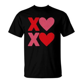 Xoxo Hearts Hugs And Kisses Funny Valentine's Day Boys Girls Boyfriend Girlfriend T-Shirt | Mazezy