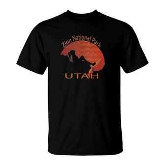 Zion Us National Park Utah Travel Camping Hiking Vintage T-Shirt | Mazezy