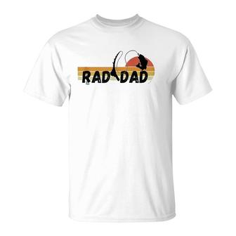Mens Cool Retro Fishing Rad Dad Father's Day T-Shirt | Mazezy
