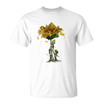 Mother Sunflower Daughter Sunflower Hippie Family Mom T-Shirt | Mazezy