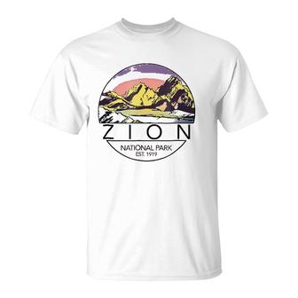 Retro Vintage Zion National Parks Tee T-Shirt | Mazezy