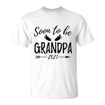 Soon To Be Grandpa Est 2021 Announcement T-Shirt | Mazezy