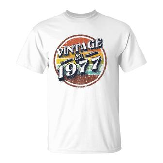Vintage Established 1977 45Th Birthday Party Retro Men T-Shirt | Mazezy