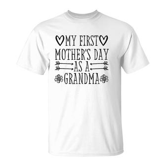 Womens My First Mother's Day As Grandma 2021 Happy To Me You Funny T-Shirt | Mazezy