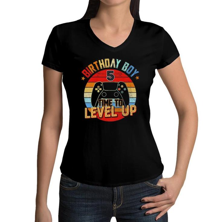 Kids 5Th Birthday Boy Time To Level Up 5 Years Old Women V-Neck T-Shirt