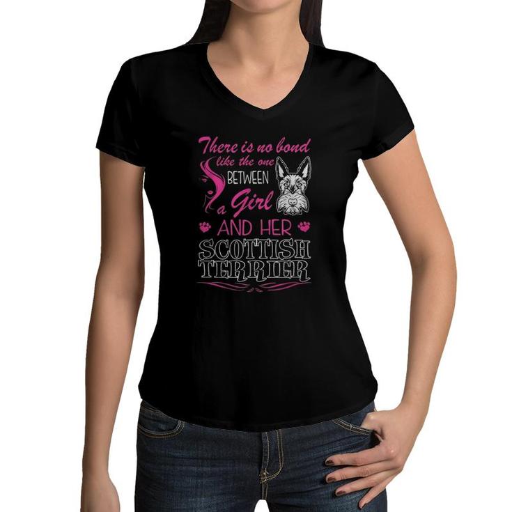 No Bond Like One Between Girl And Her Scottish Terrier Tees Women V-Neck T-Shirt