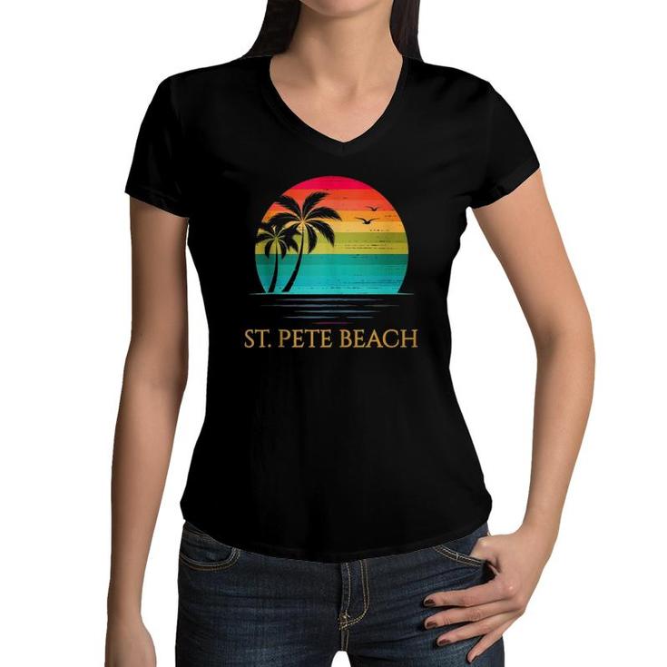 St Pete Beach Florida Vacation Family Women Men Kids Group Tank Top Women V-Neck T-Shirt