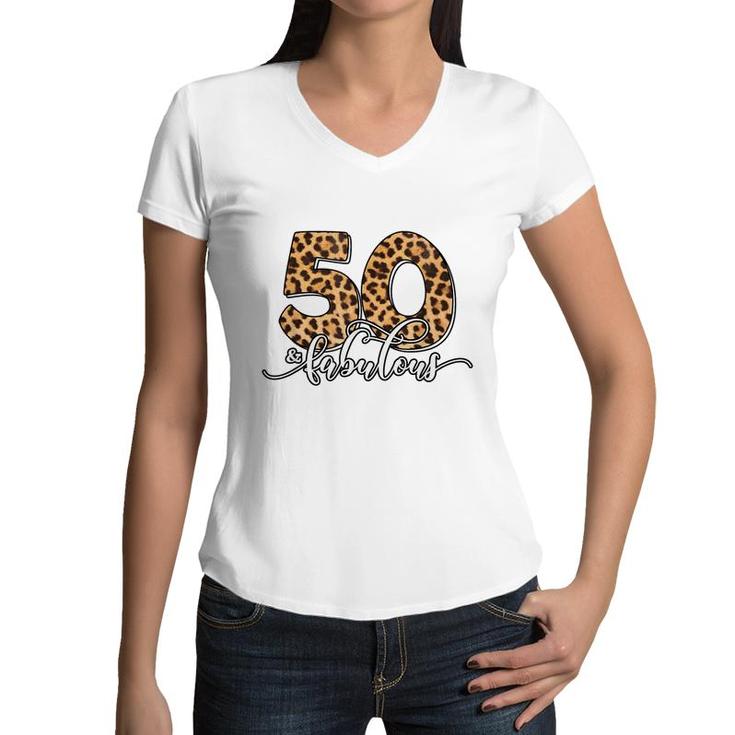 50Th Birthday Fabulous 50 Years Old Cool Leopard Birthday  Women V-Neck T-Shirt