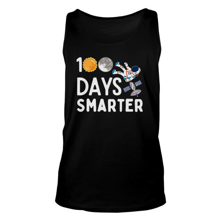 100 Days Smarter Happy 100Th Day Of School Moon Astronaut Unisex Tank Top