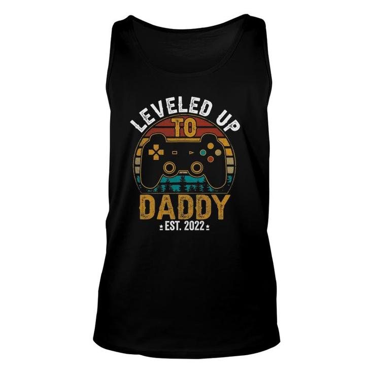 I Leveled Up To Daddy 2022 Funny Soon To Be Dad 2022 Gamer Unisex Tank Top
