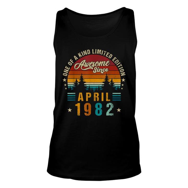 Vintage 40Th Birthday Awesome Since April 1982 Epic Legend  Unisex Tank Top