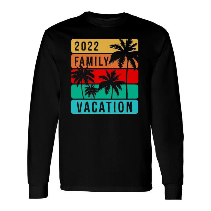 Family Vacation 2022 Beach Vintage Retro Long Sleeve T-Shirt T-Shirt