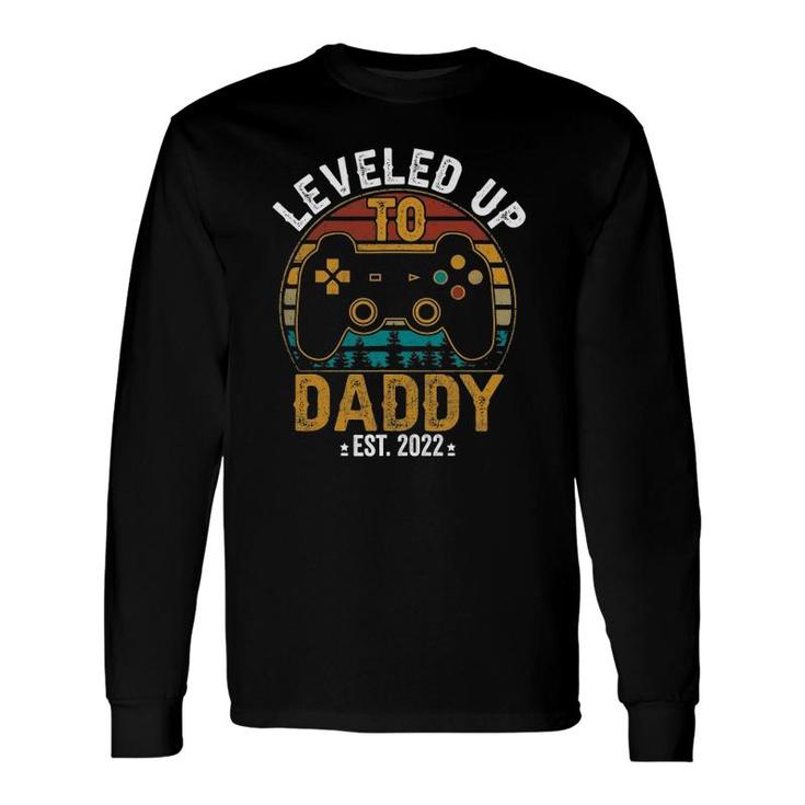 I Leveled Up To Daddy 2022 Soon To Be Dad 2022 Gamer Long Sleeve T-Shirt T-Shirt