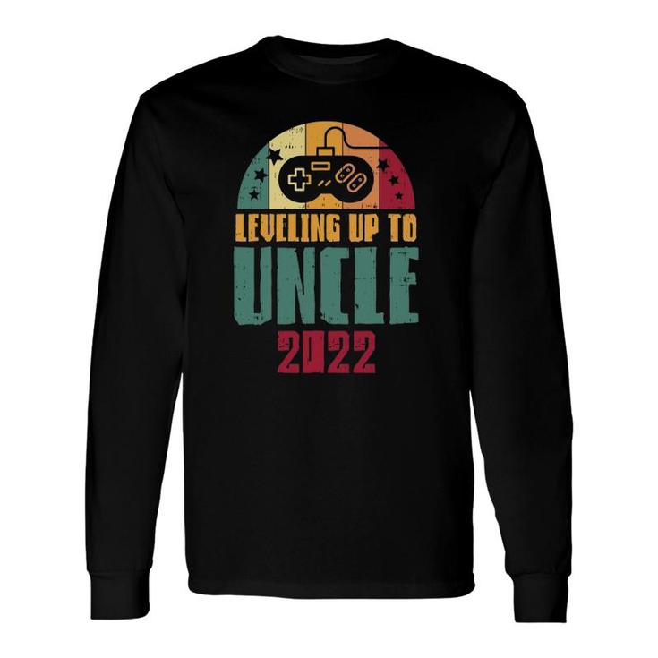 Leveling Up To Uncle 2022 Retro Pregnancy Reveal Gamer Long Sleeve T-Shirt T-Shirt